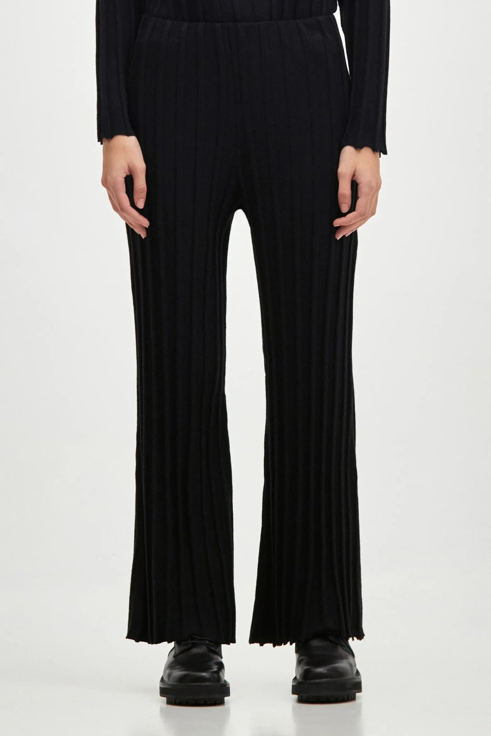 Eje Knitted Trousers