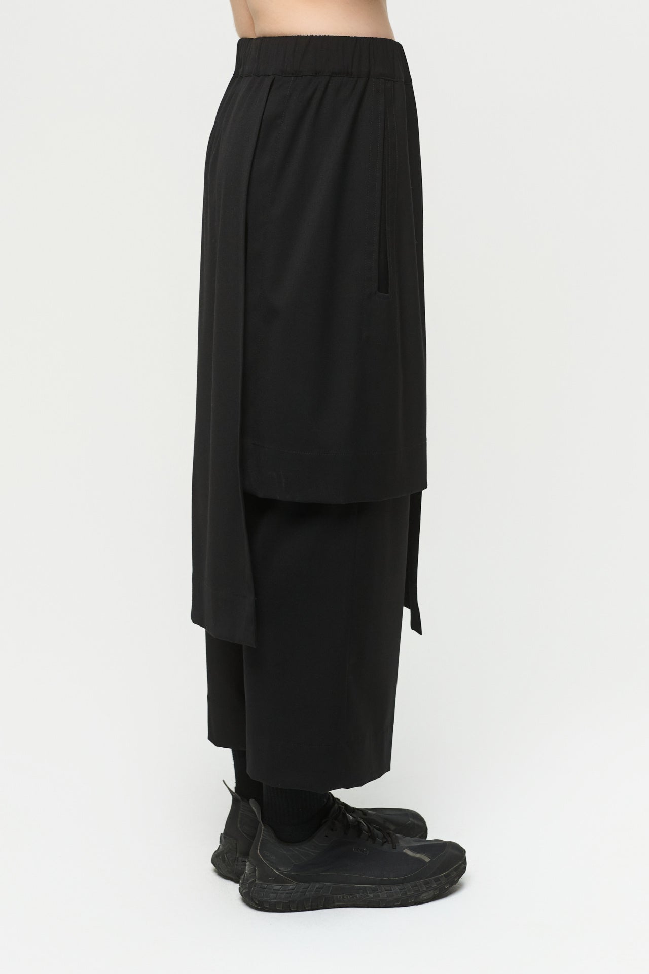 Cuerpo Trousers