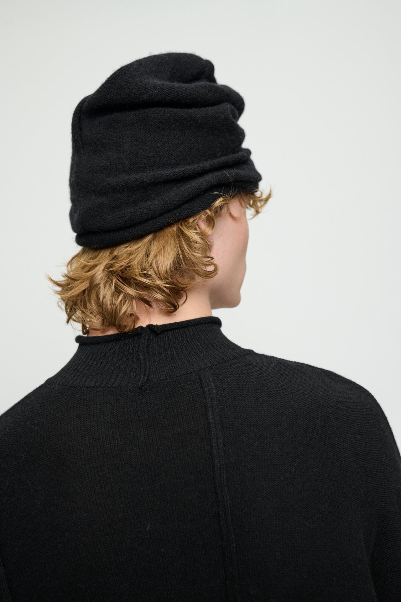 Otro Knitted Beanie