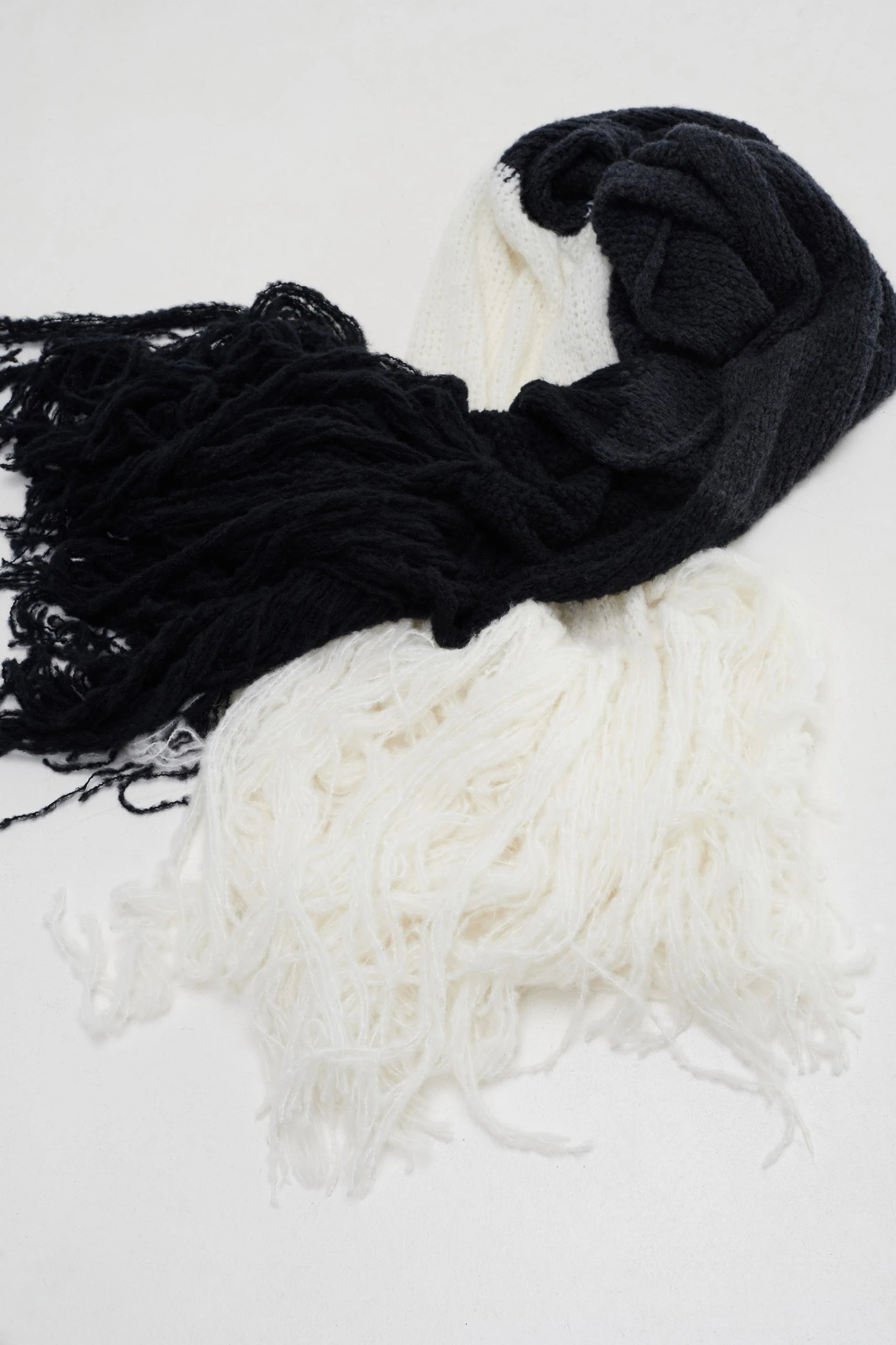 Violeta Knitted stole