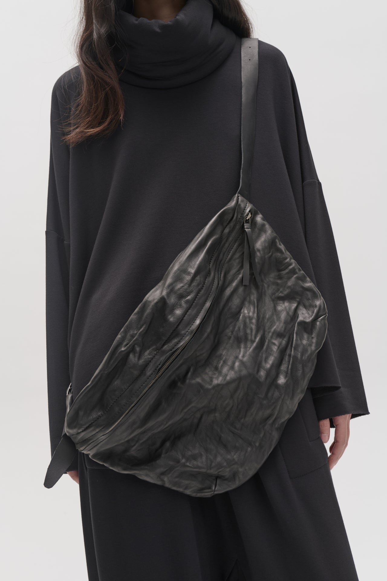 Gleam Shoulderbag