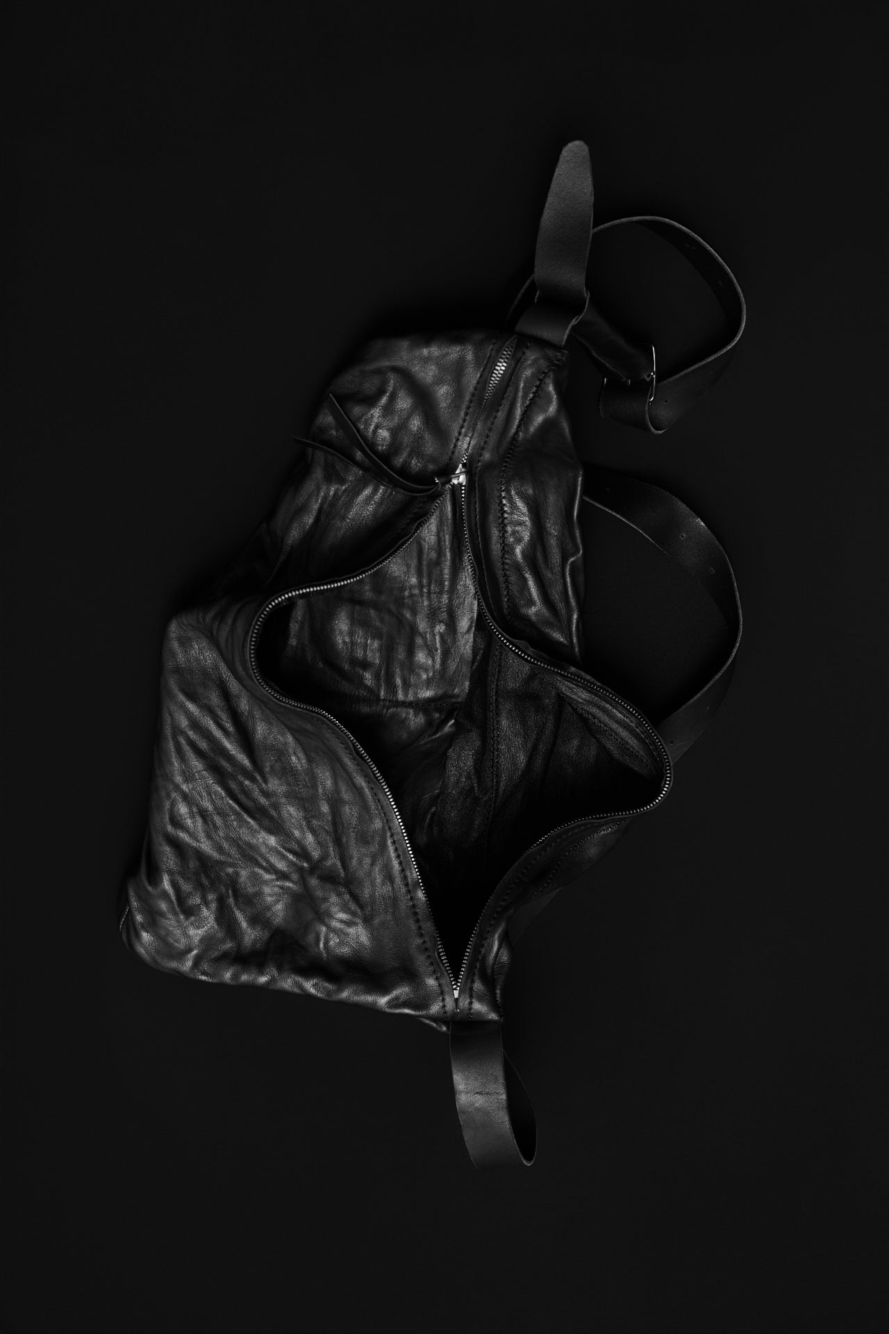 Gleam Shoulderbag