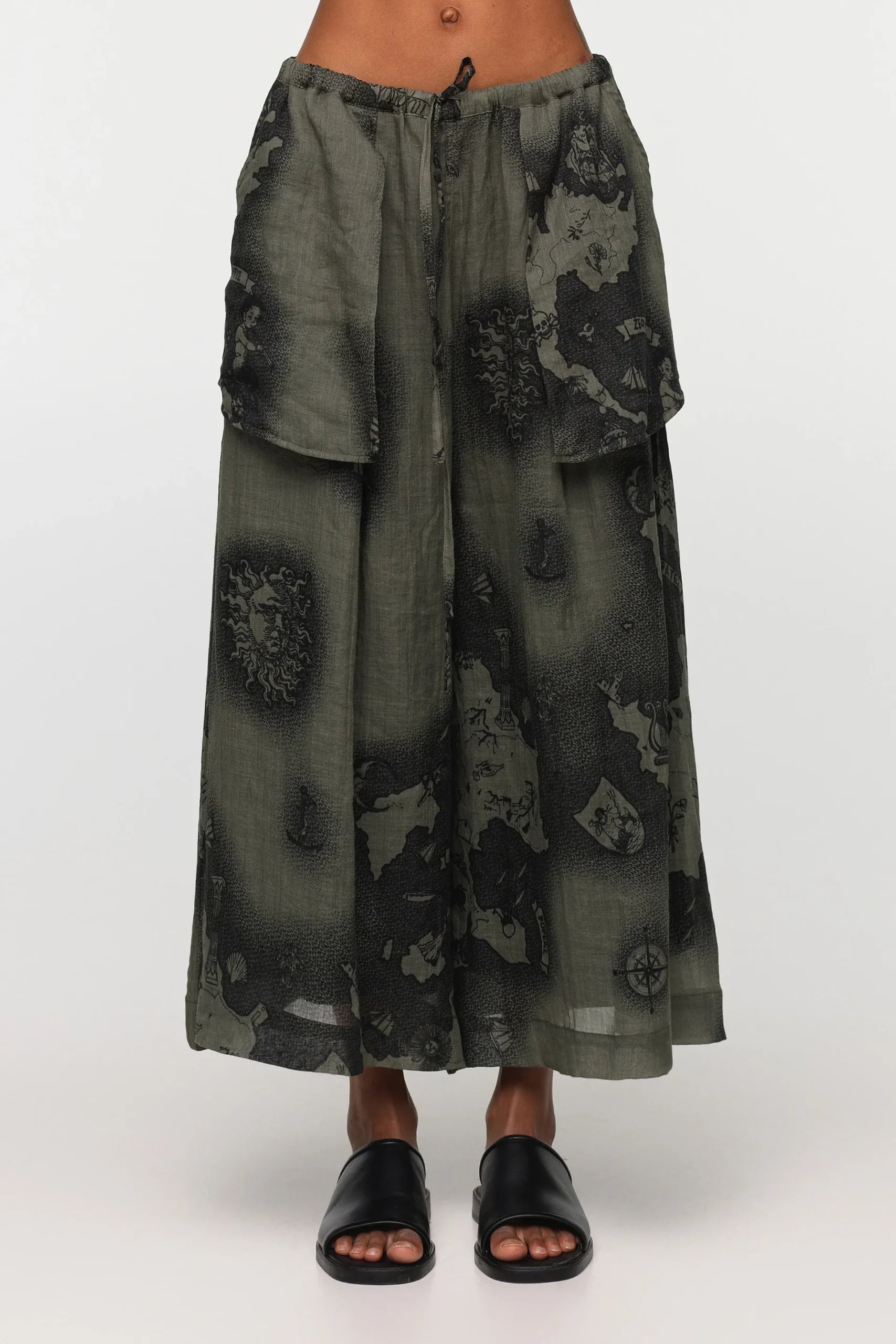 Acerca Trousers