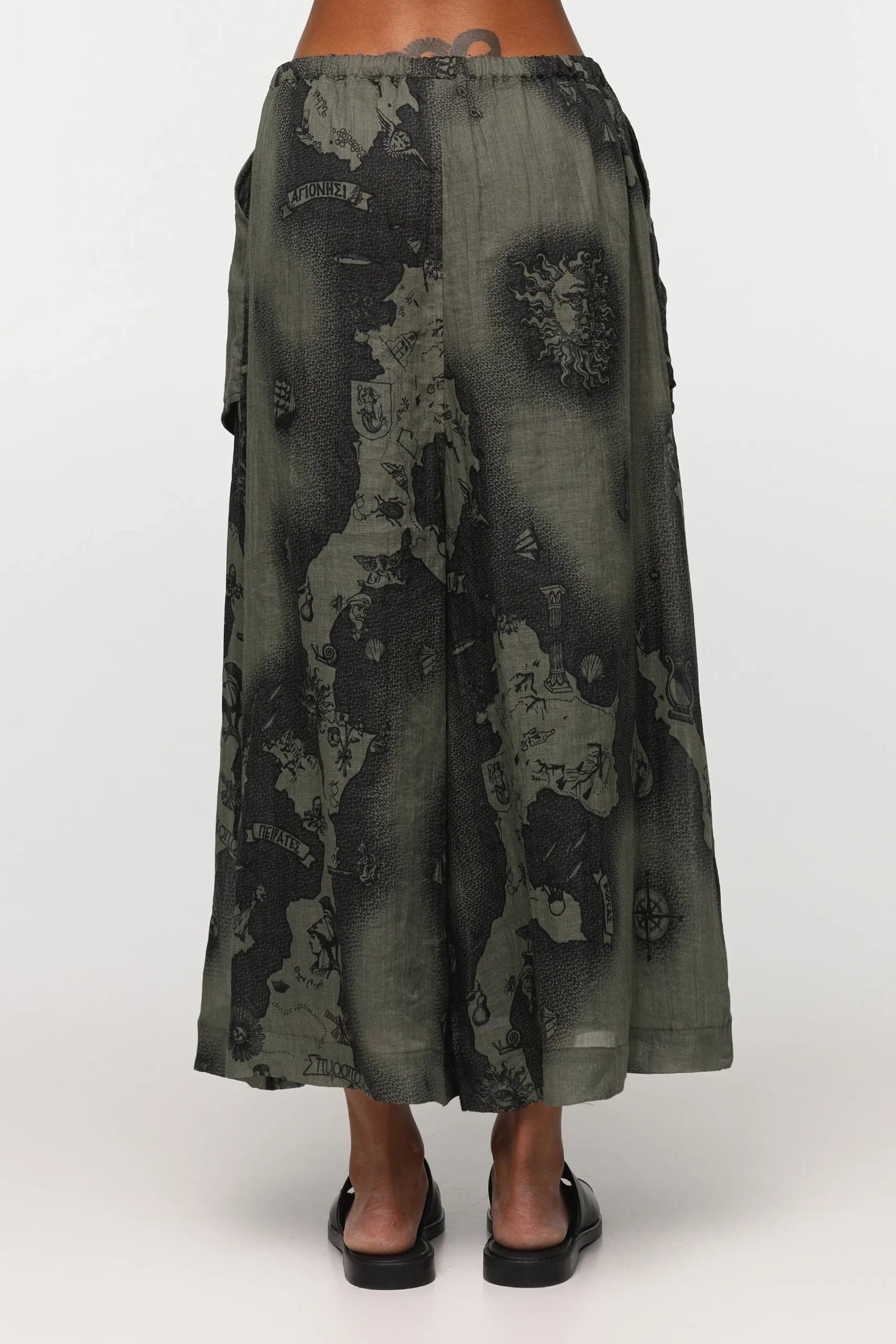 Acerca Trousers